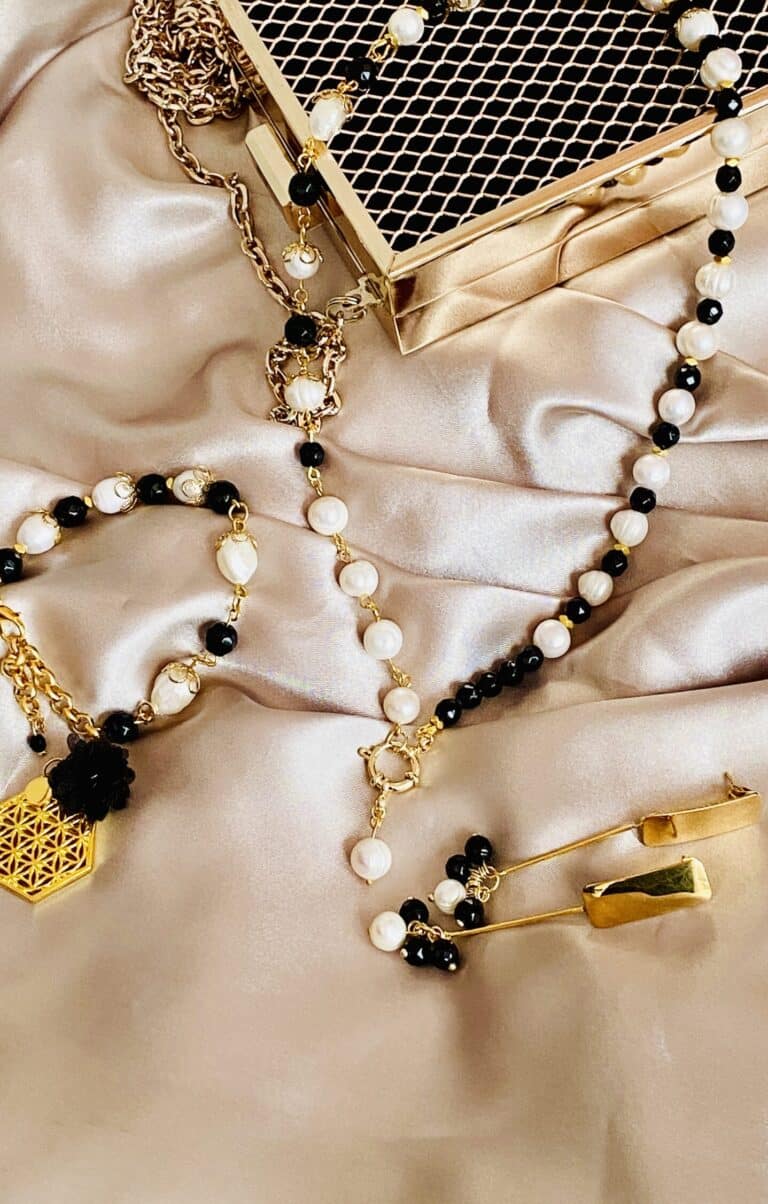 Black Tourmaline Fresh Pearls Gold Set