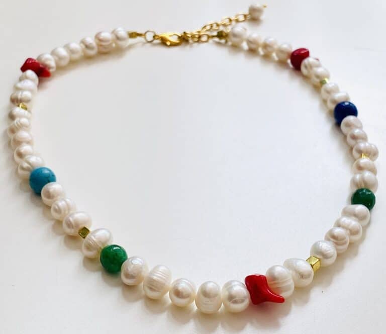 Fresh Pearls colourful gemstone necklace