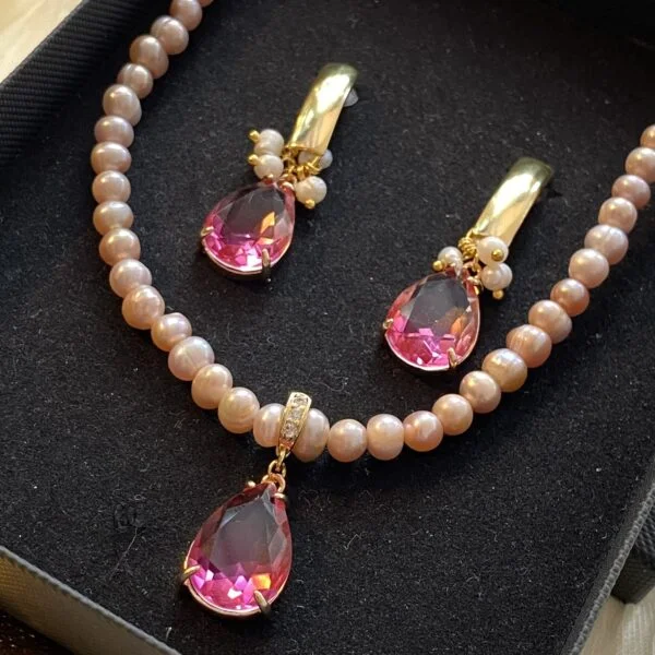 Pink Zircon Pearls Earring