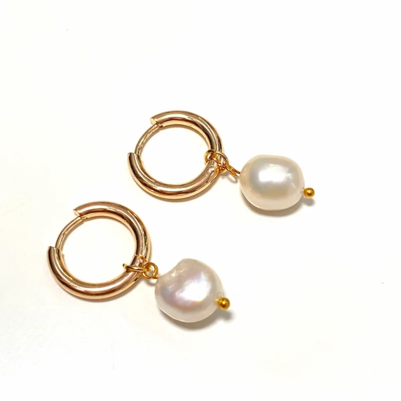 Drop Pearls Elegant Earrings